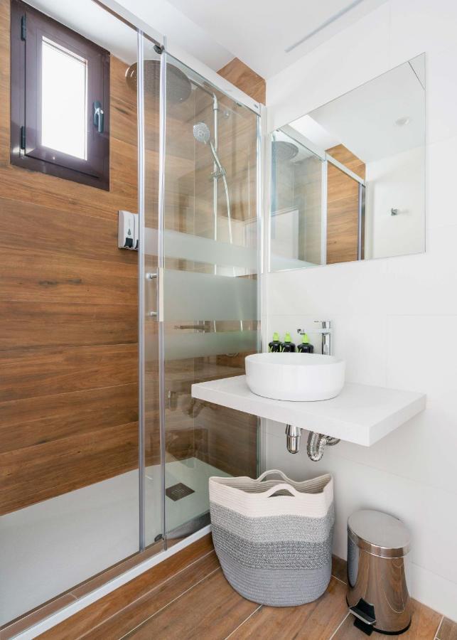 Limehome Barcelona Carrer De Fontcoberta - Digital Access Exterior photo